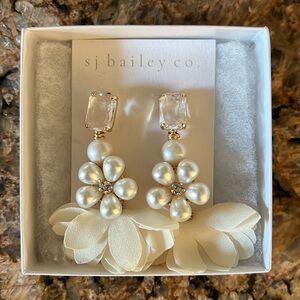 sj bailey co. Earrings